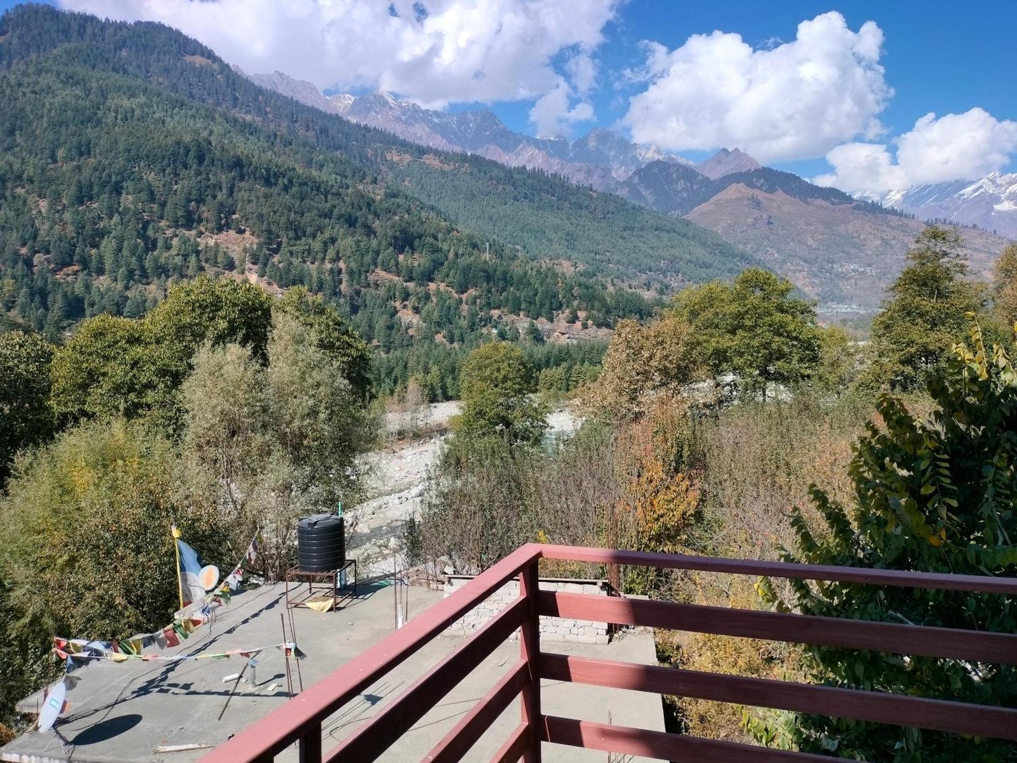Lotus Retreat Villa Manali  Exterior photo