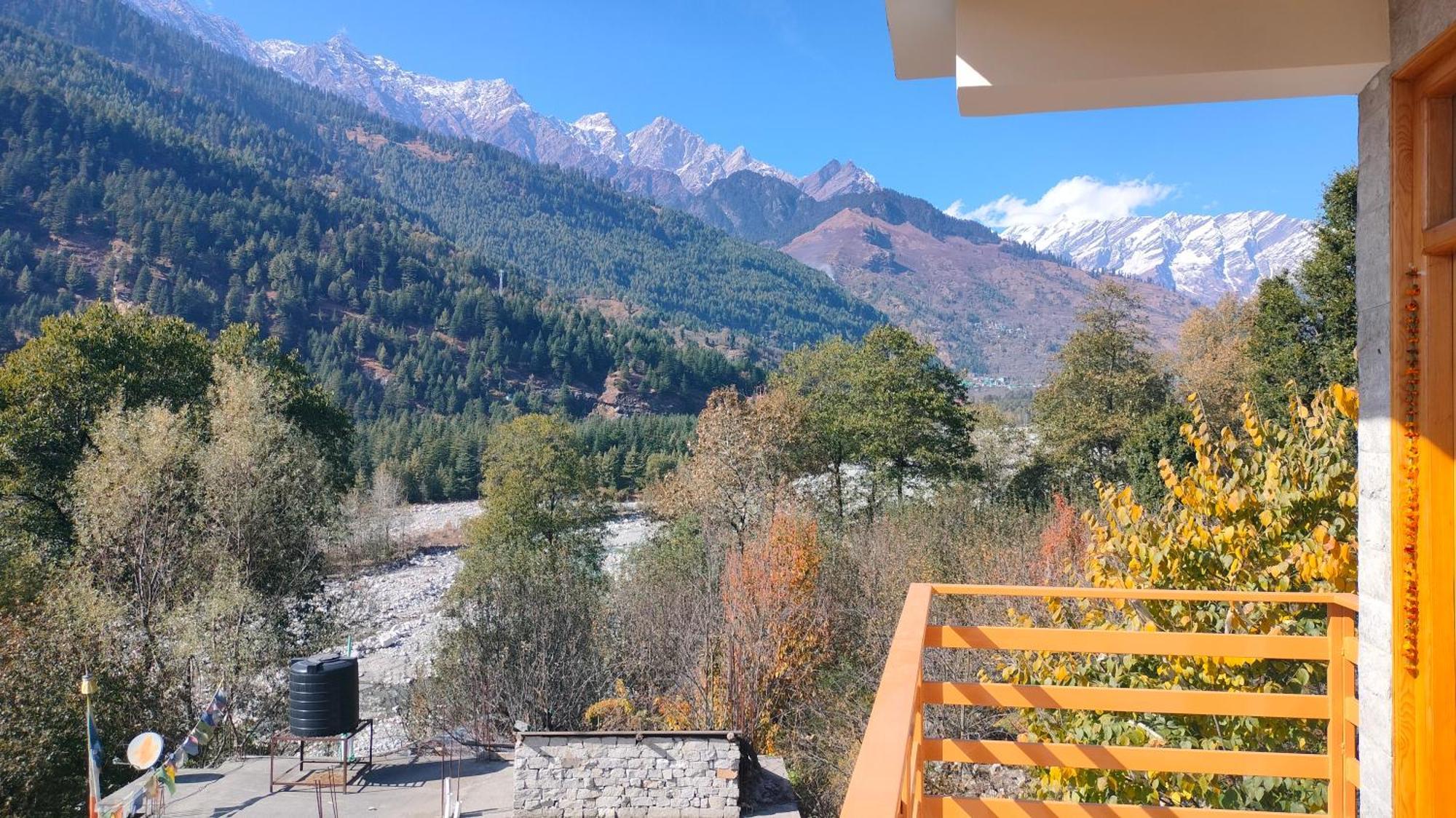 Lotus Retreat Villa Manali  Exterior photo