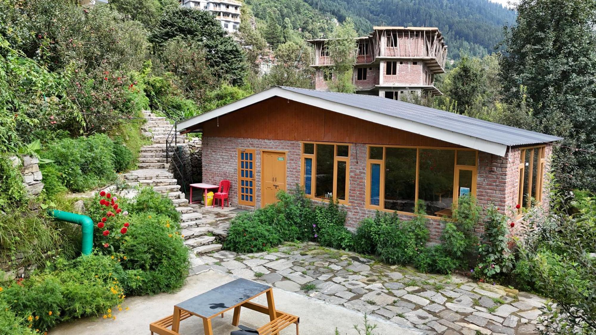 Lotus Retreat Villa Manali  Exterior photo